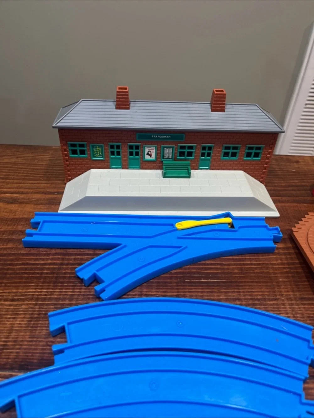 TOMY Thomas The Train Late 90s Early 00s Misc Pieces Lot Tracks Clarabel Station